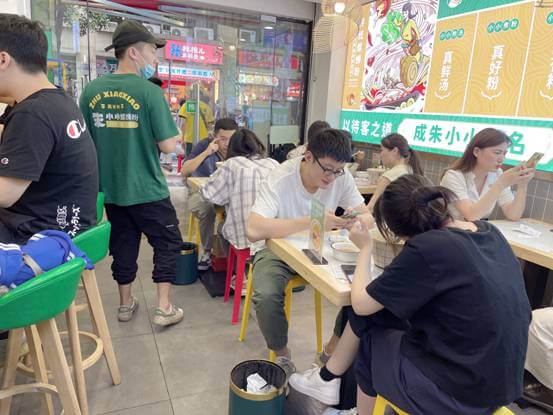 正宗廣西柳州螺螄粉品牌前十_朱小小螺螄粉_加盟費_實體店地址