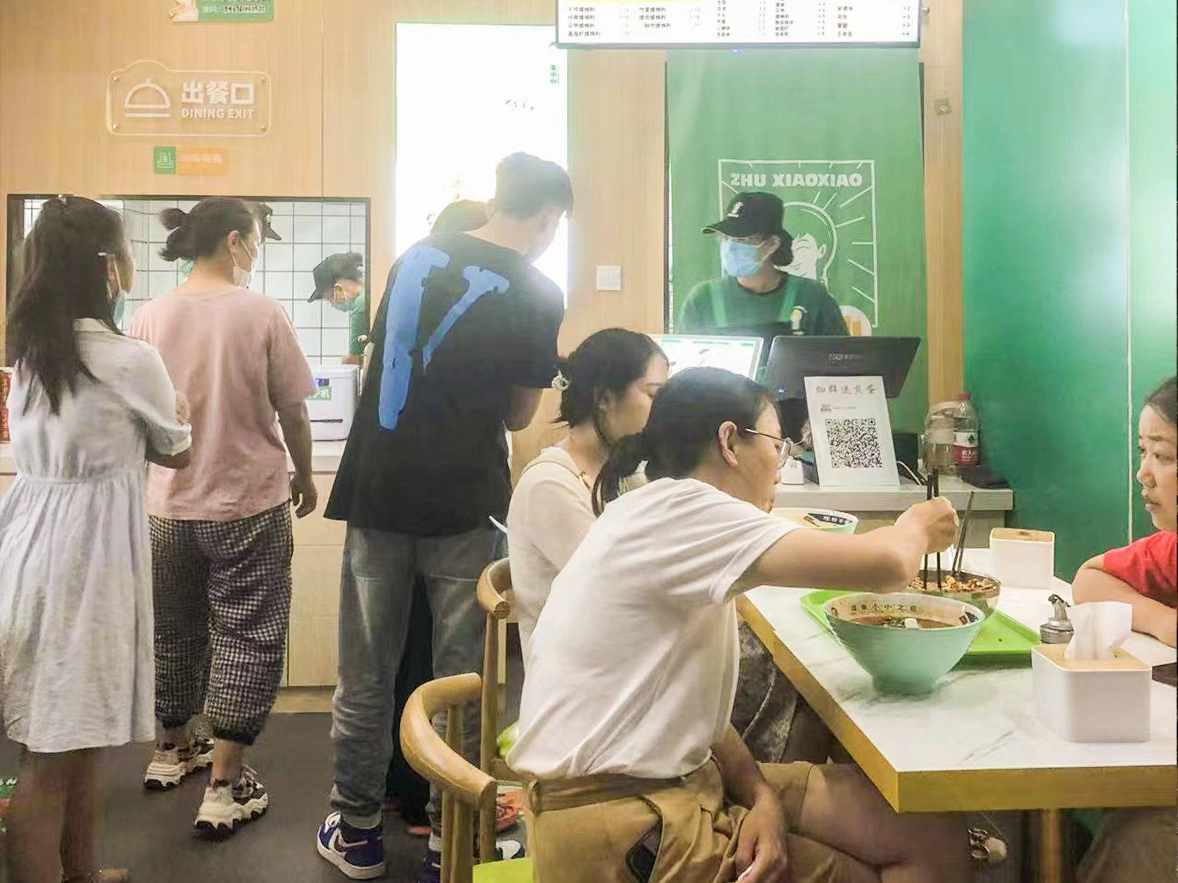 加盟柳州螺螄粉怎么樣？現在加盟晚不晚？